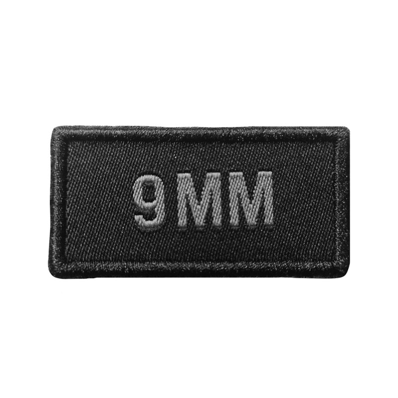 Patch 9 mm brodé noir 